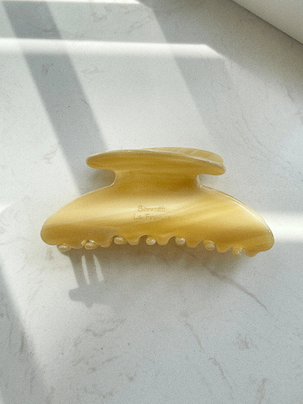 Elegant Clip in Maize